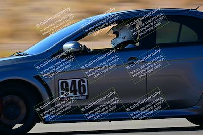 media/Oct-18-2025-Extreme Speed (Sat) [[d6d7e1fef1]]/Group 2 Green/Session 1 (Turn 4)/